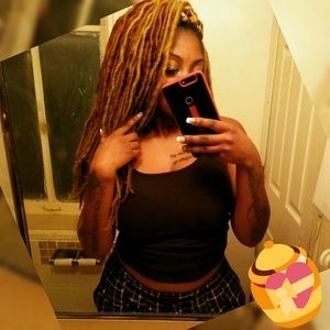 Meet your Posher, Qvèéñ